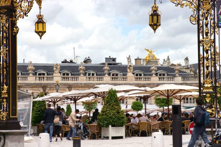 Place stanislas restaurants à Nancy